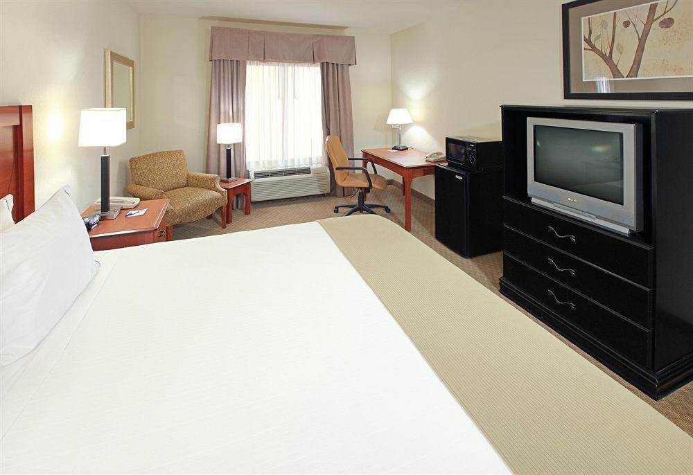 Holiday Inn Express & Suites Pine Bluff/Pines Mall, An Ihg Hotel Quarto foto